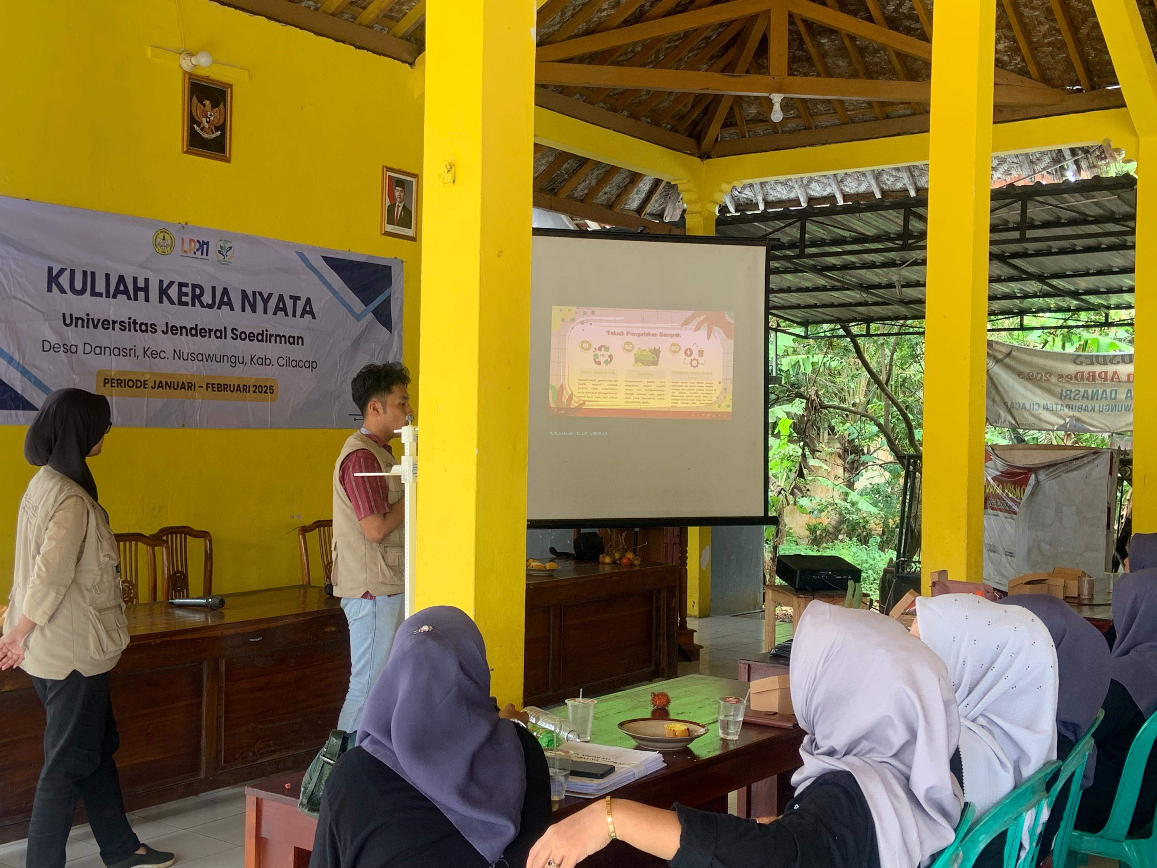 Sosialisasi STBM untuk Pencegahan DBD oleh KKN Unsoed 2025