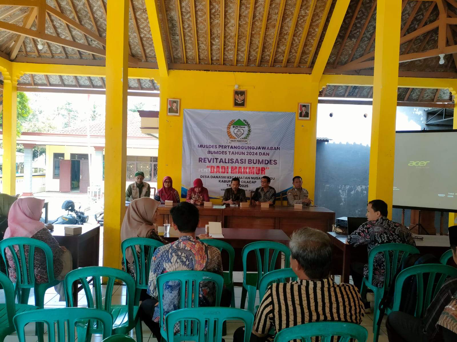 MUSDES PERTANGGUNGJAWABAN BUMDES TAHUN 2024 DAN REVITALISASI BUMDES DADI MAKMUR